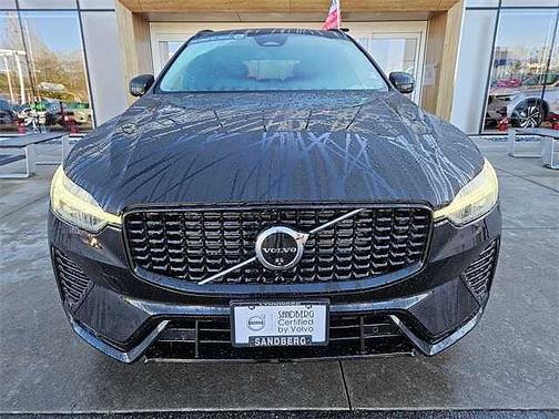 2025 Volvo XC60 Plus