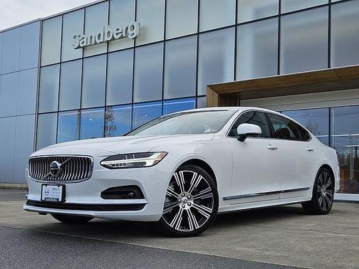 Crystal White 2023 Volvo S90 Plus