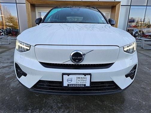 2023 Volvo XC40 Ultimate