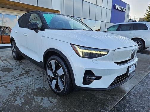 2023 Volvo XC40 Ultimate