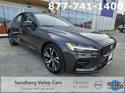 2024 Volvo S60 B5 Plus Dark