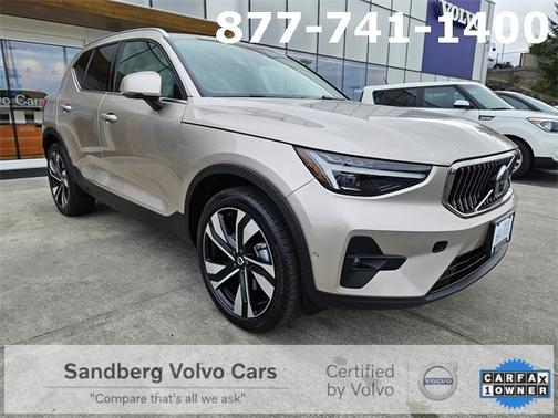 2024 Volvo XC40 B5 Ultimate Bright