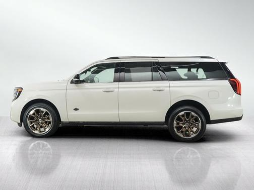 Star White Metallic Tri-Coat 2025 Ford Expedition Max King Ranch
