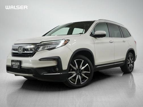White 2019 Honda Pilot Touring 8-Passenger