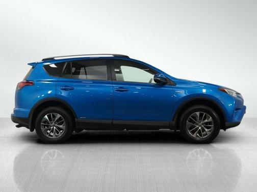2016 Toyota RAV4 Hybrid XLE