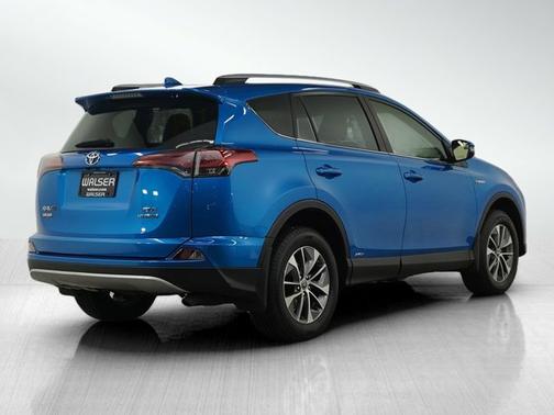 2016 Toyota RAV4 Hybrid XLE