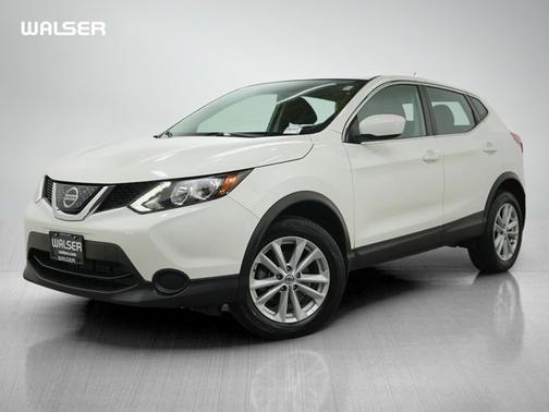 Glacier White 2018 Nissan Rogue Sport S