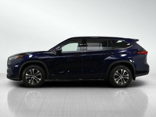 2022 Toyota Highlander Hybrid Hybrid XLE