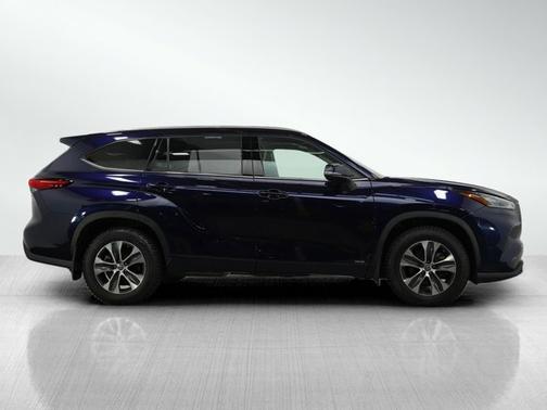 2022 Toyota Highlander Hybrid Hybrid XLE