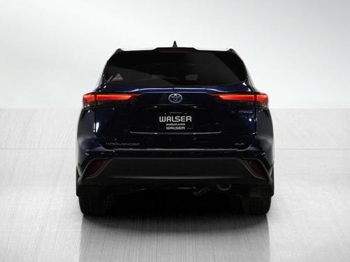 2022 Toyota Highlander Hybrid Hybrid XLE