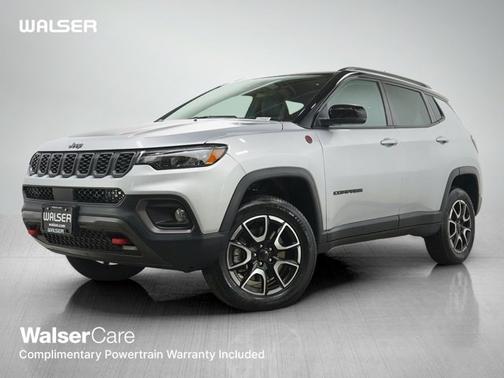 Silver Zynith Metallic Clearcoat 2025 Jeep Compass Trailhawk