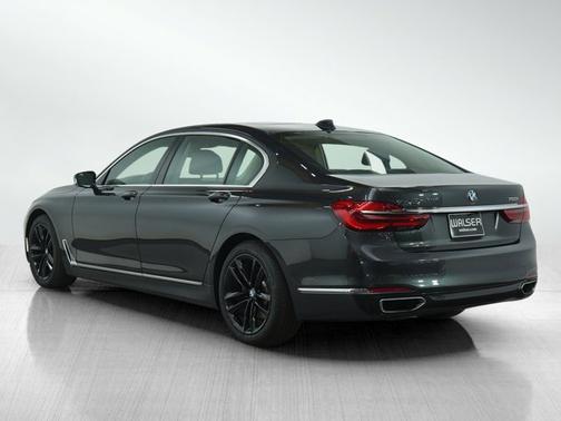 2018 BMW 750 i xDrive