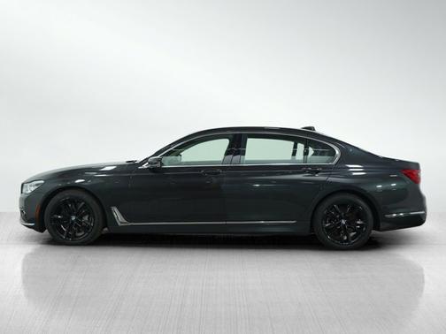 2018 BMW 750 i xDrive