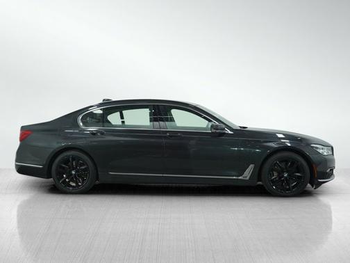 2018 BMW 750 i xDrive