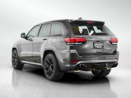 Granite Crystal Metallic Clearcoat 2017 Jeep Grand Cherokee SRT