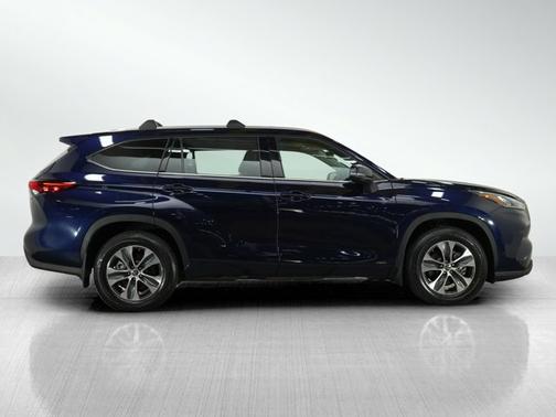 2022 Toyota Highlander Hybrid Hybrid XLE