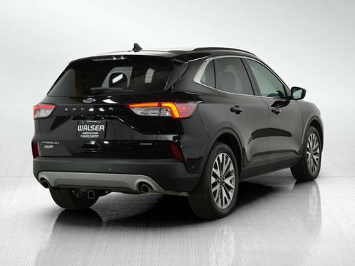 2021 Ford Escape Titanium Hybrid