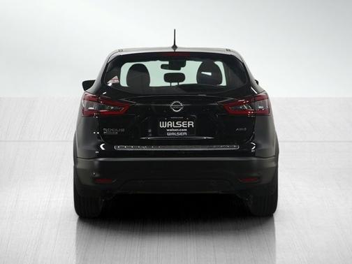 2022 Nissan Rogue Sport S