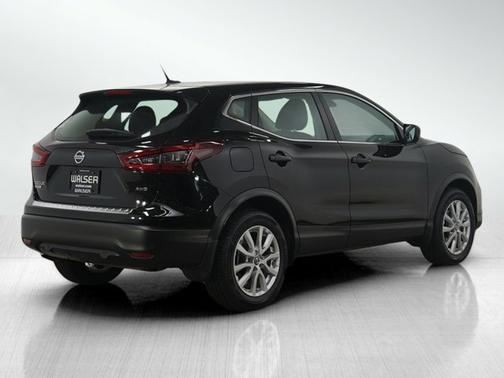 2022 Nissan Rogue Sport S