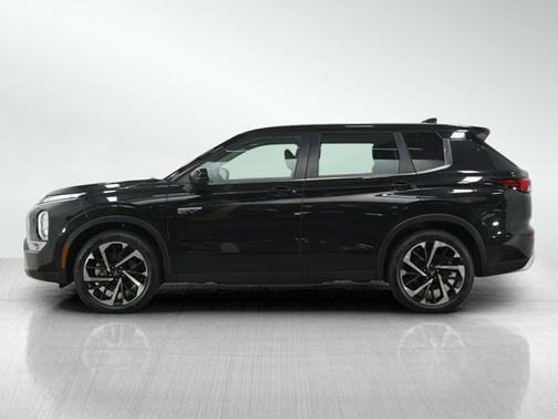 2023 Mitsubishi Outlander PHEV SE