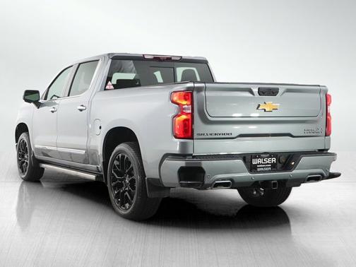 Sterling Gray Metallic 2025 Chevrolet Silverado 1500 High Country