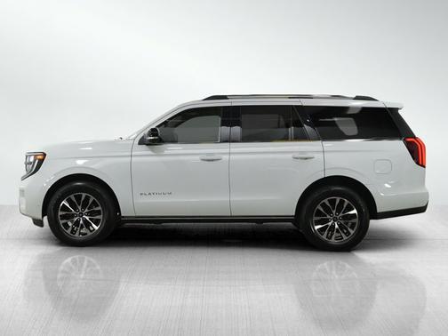 Oxford White 2025 Ford Expedition Platinum