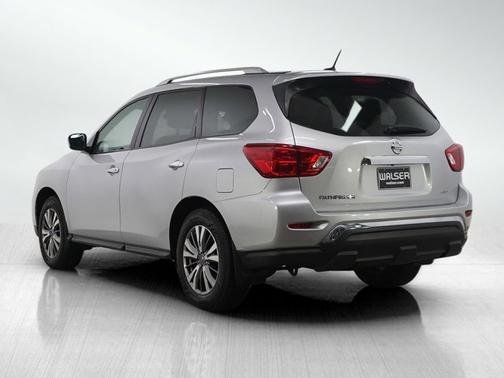 2018 Nissan Pathfinder S