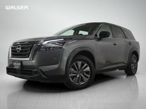 2024 Nissan Pathfinder S