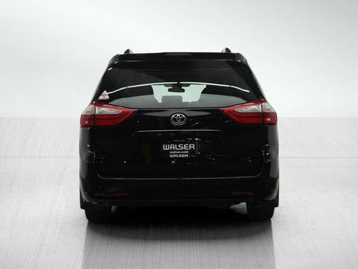 2019 Toyota Sienna L