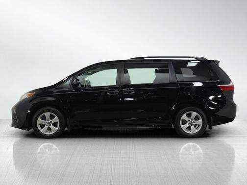 2019 Toyota Sienna L