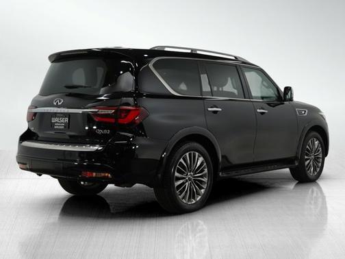 2021 INFINITI QX80 LUXE