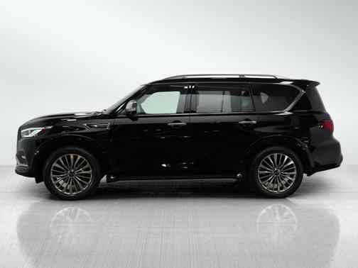 2021 INFINITI QX80 LUXE
