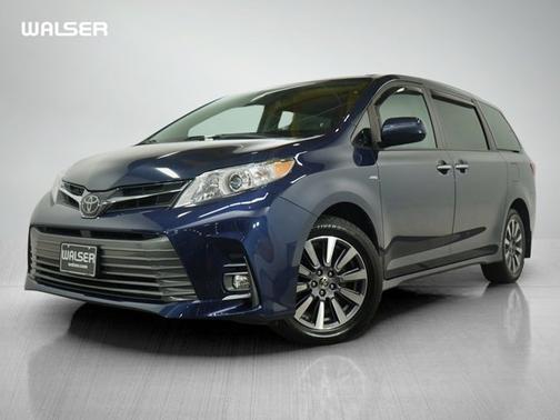 2020 Toyota Sienna XLE