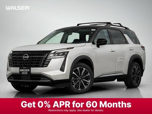 Everest White Pearl/Black 2026 Nissan Pathfinder Platinum