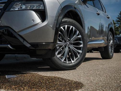 Gun Metallic 2026 Nissan Rogue Platinum