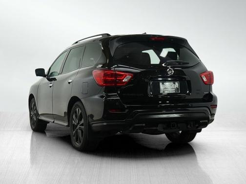 2018 Nissan Pathfinder SL