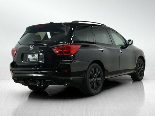 2018 Nissan Pathfinder SL
