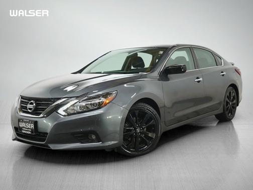 Gun Metallic 2017 Nissan Altima 2.5 SR