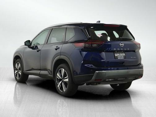 Deep Ocean Blue Pearl 2026 Nissan Rogue SL