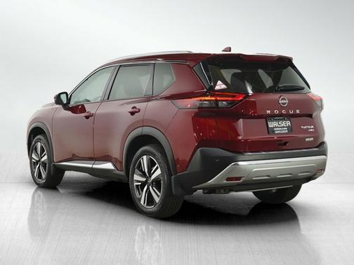 Scarlet 2023 Nissan Rogue Platinum