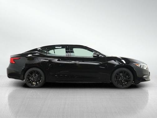 Super Black 2017 Nissan Maxima SL