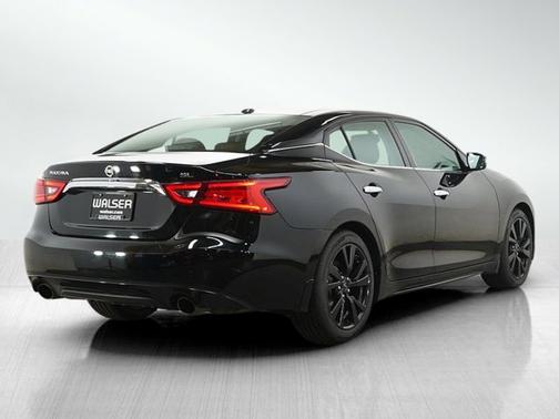 Super Black 2017 Nissan Maxima SL