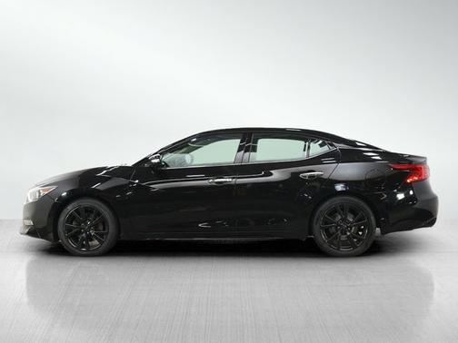 Super Black 2017 Nissan Maxima SL