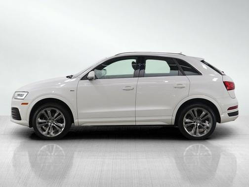 2016 Audi Q3 2.0T Prestige