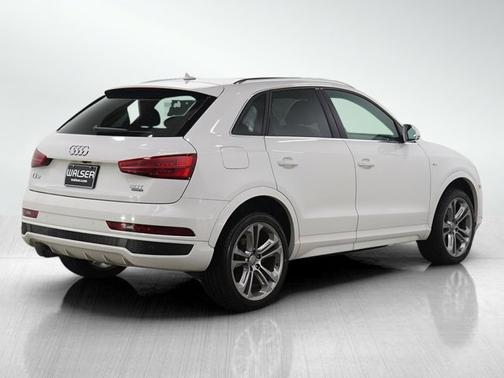 2016 Audi Q3 2.0T Prestige