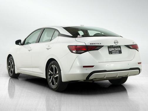 Aspen White Tricoat 2024 Nissan Sentra SV