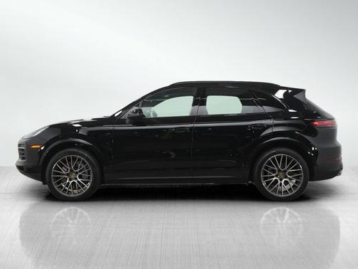 Black 2022 Porsche Cayenne Base