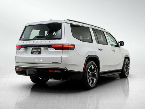 Bright White Clearcoat 2023 Jeep Wagoneer Series III