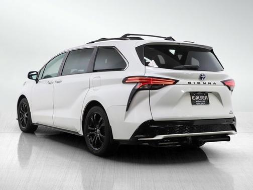 2022 Toyota Sienna XSE