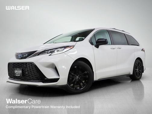 2022 Toyota Sienna XSE